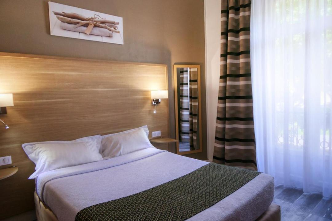Hotel Univers Carpentras Eksteriør billede