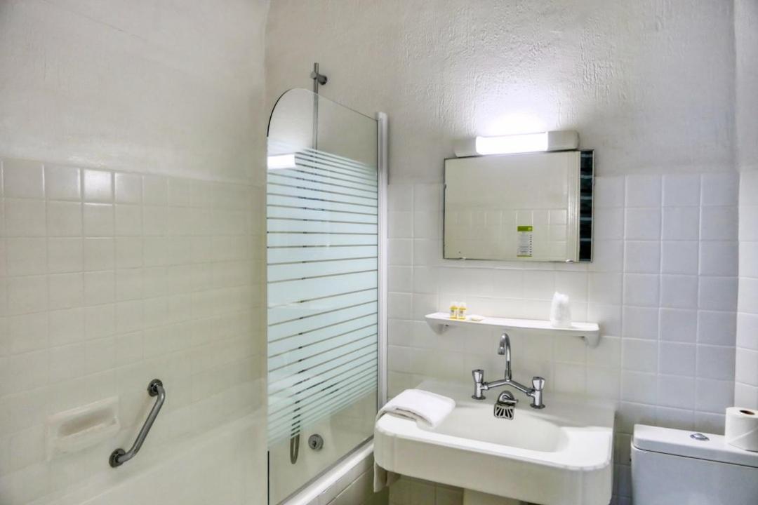 Hotel Univers Carpentras Eksteriør billede