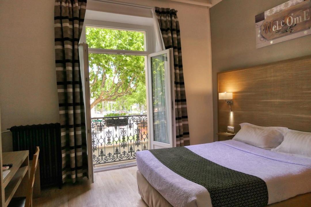 Hotel Univers Carpentras Eksteriør billede