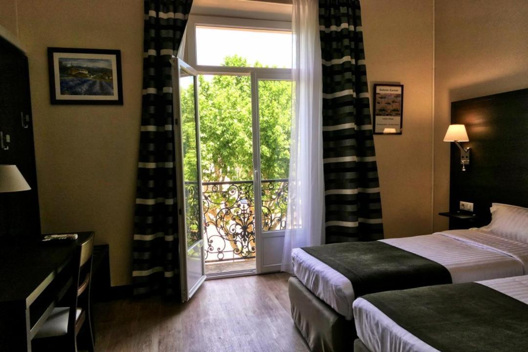 Hotel Univers Carpentras Eksteriør billede