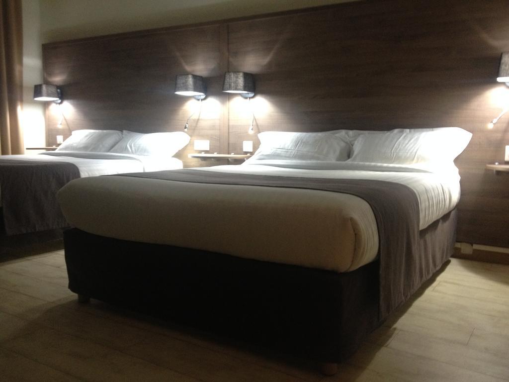 Hotel Univers Carpentras Værelse billede